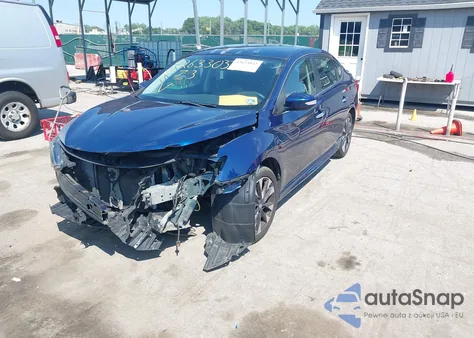 2016 Nissan Sentra Sr из США, поврежденный, VIN 3N1AB7AP3GY230606